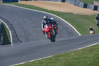 brands-hatch-photographs;brands-no-limits-trackday;cadwell-trackday-photographs;enduro-digital-images;event-digital-images;eventdigitalimages;no-limits-trackdays;peter-wileman-photography;racing-digital-images;trackday-digital-images;trackday-photos